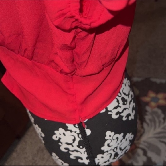 Fashion nova red crop top - Picture 4 of 6